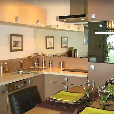 아파트 Front De Mer - 3 Star 칸느